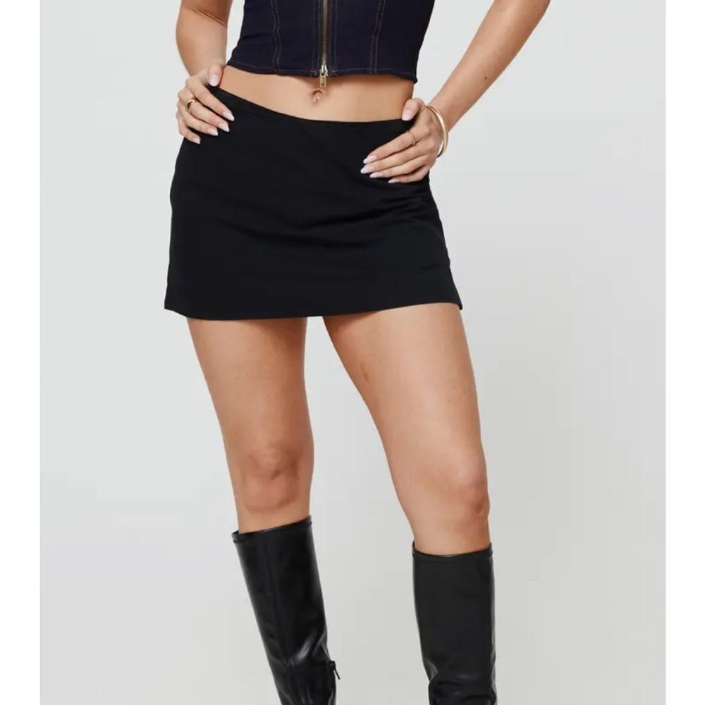 Princess Polly Black Skort